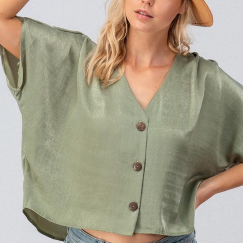 NWT Olive Green Silky Button Down Crop Top - Picture 3 of 3